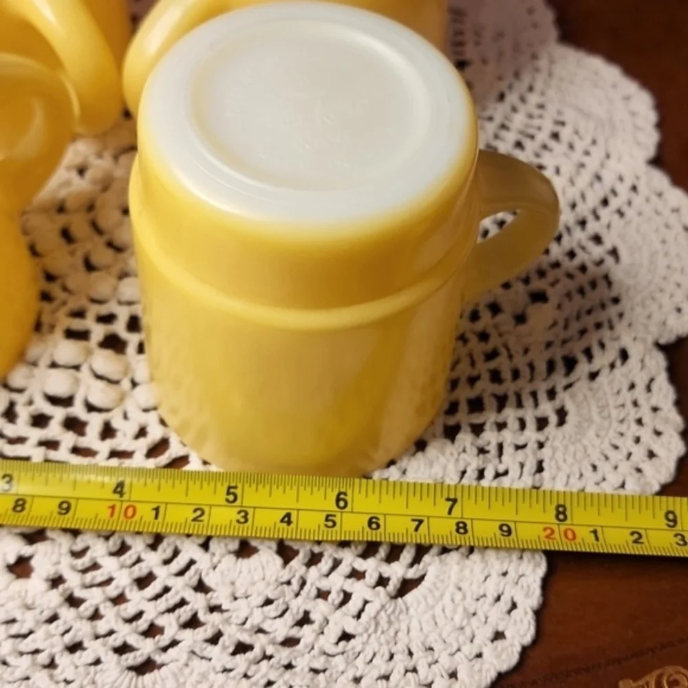 Set of 4 anchor hocking‎ fire king ware milk glass cups vintage